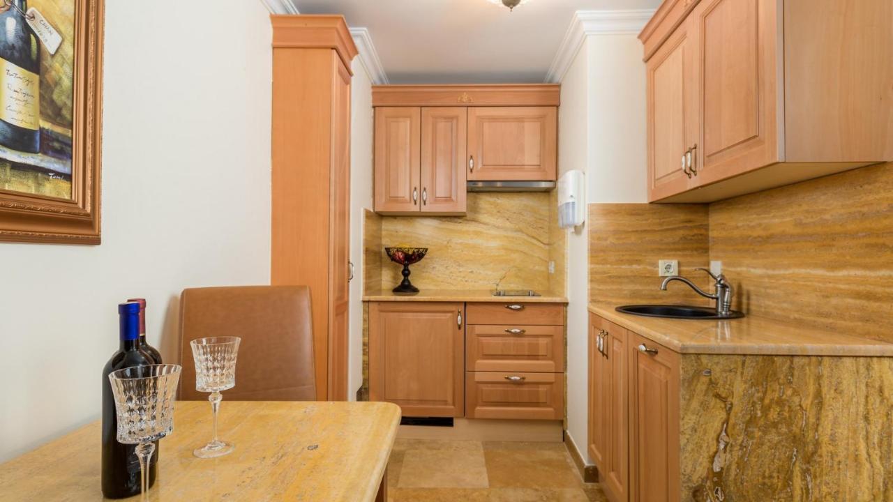 Apartments Villa Bv Opatija Luaran gambar